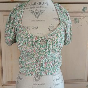 NWT Elodie Green Floral Crop Top